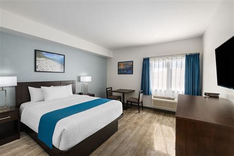 hotel marathon ontario|travelodge by wyndham ontario.